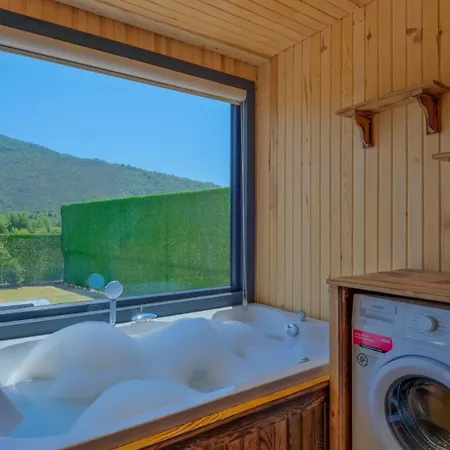Tiny Levissi 2 Hotel
