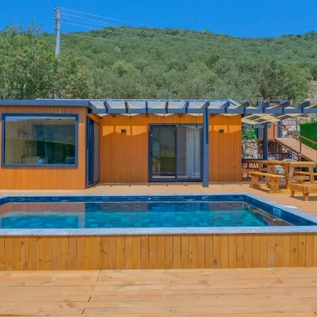 Hotel Tiny Levissi 2
